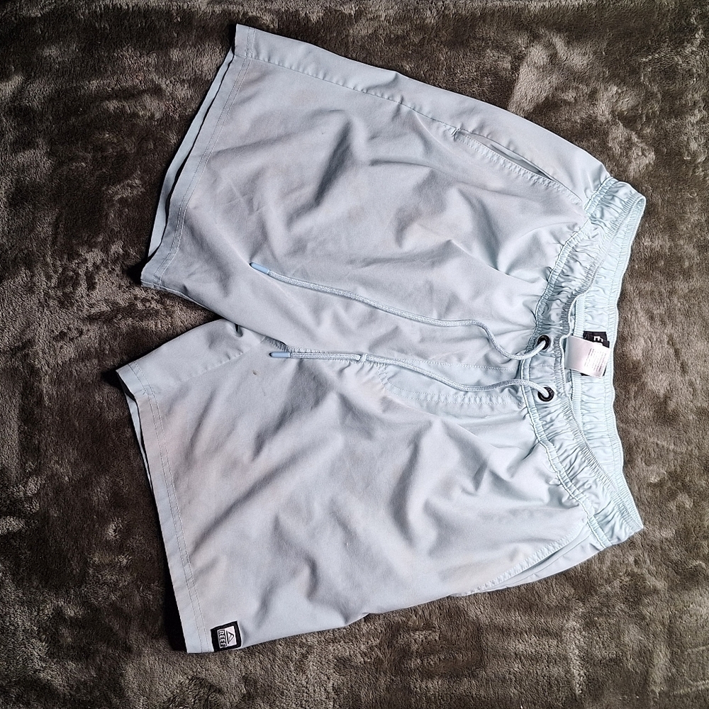 Used REEF Size L light Blue Shorts - Picture 2 of 9